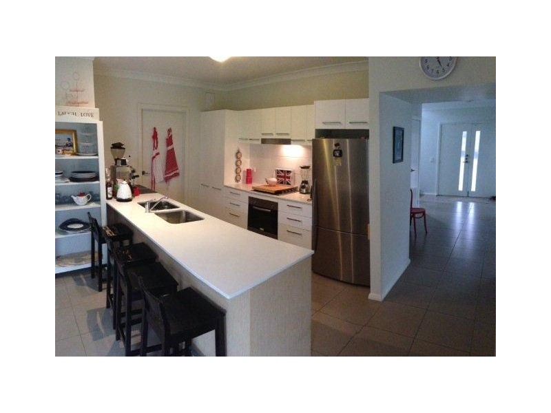 101 Middleton Drive, Middleton Grange NSW 2171