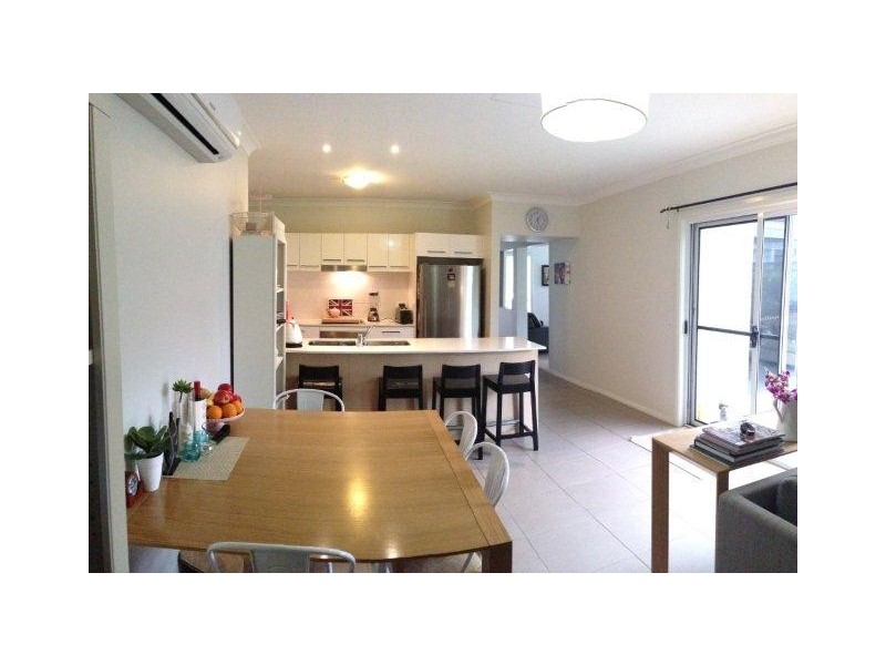 101 Middleton Drive, Middleton Grange NSW 2171