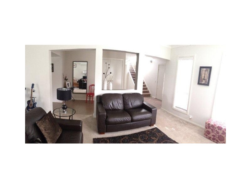 101 Middleton Drive, Middleton Grange NSW 2171