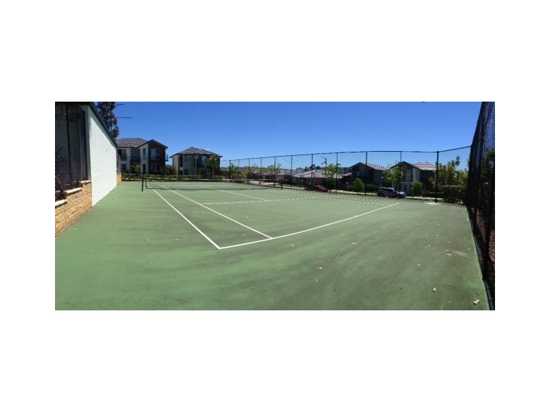 101 Middleton Drive, Middleton Grange NSW 2171