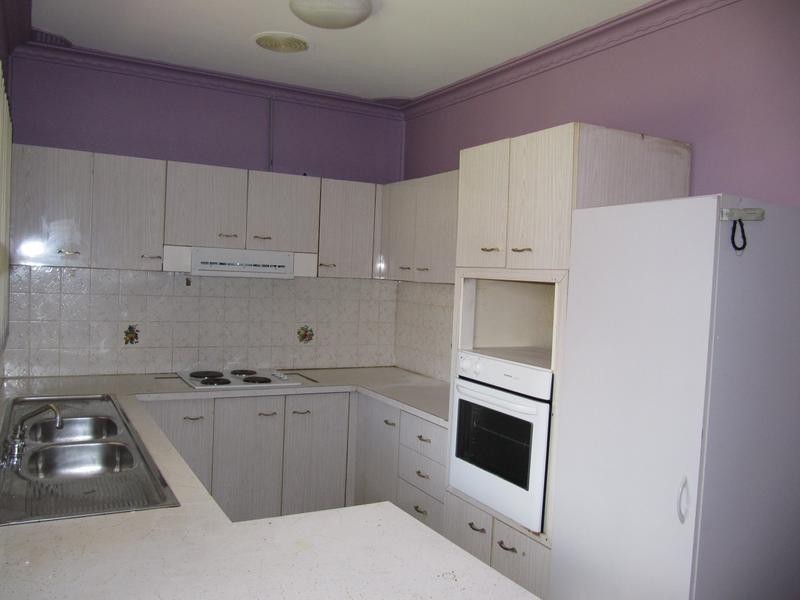 2A Tyrell Crescent, Fairfield NSW 2165