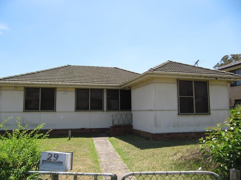 29 Wianamatta Drive, Cartwright NSW 2168