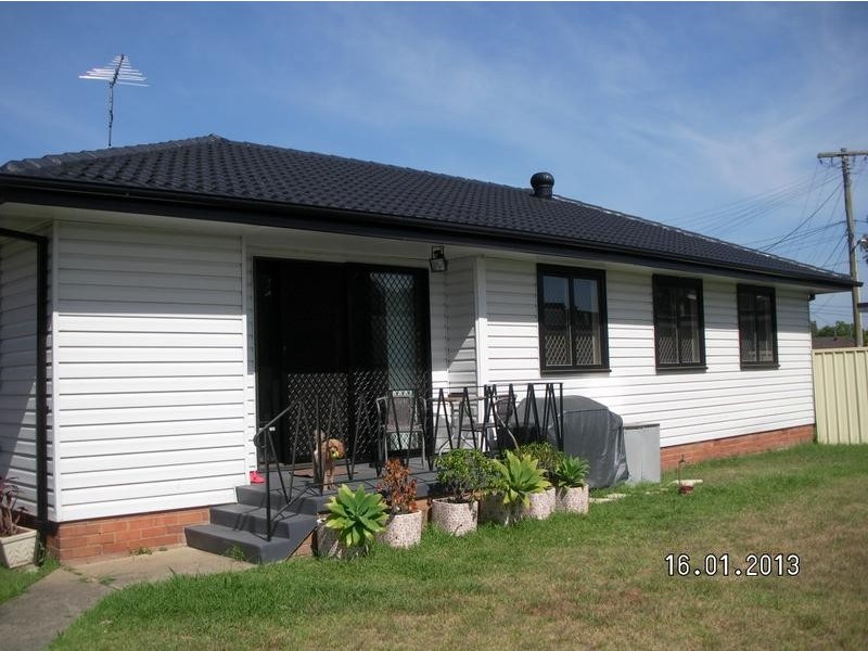10 Isa Place, Cartwright NSW 2168