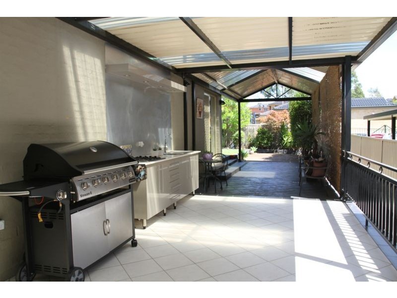 West Hoxton NSW 2171