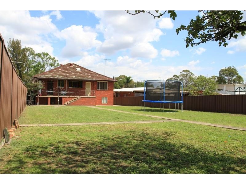 Lurnea NSW 2170
