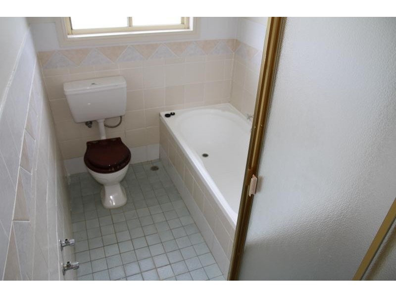 11 Eureka Crescent, Sadleir NSW 2168