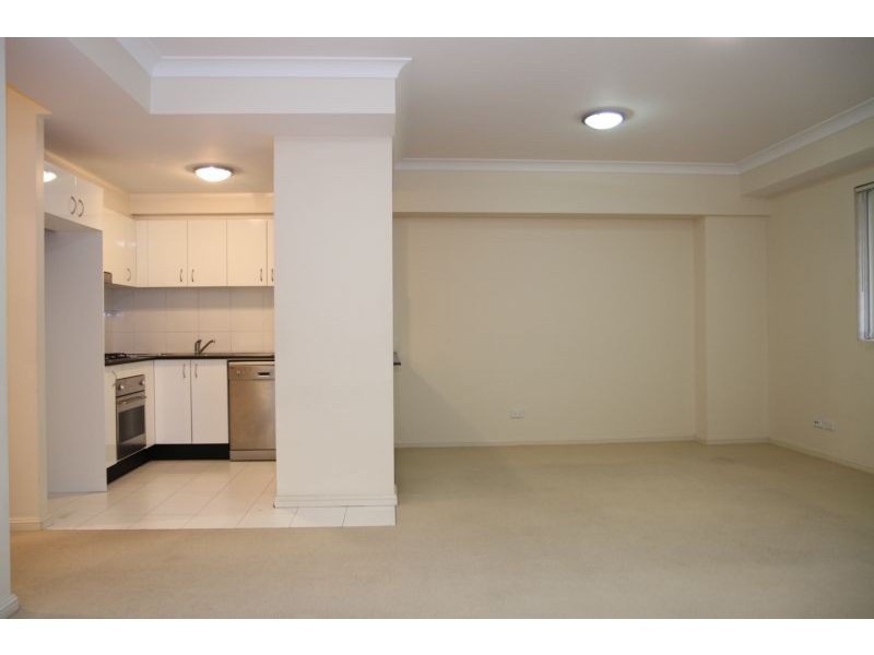 1/8-10 Lachlan Street, Liverpool NSW 2170