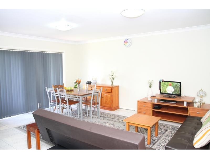 42 Ashcroft Avenue, Casula NSW 2170