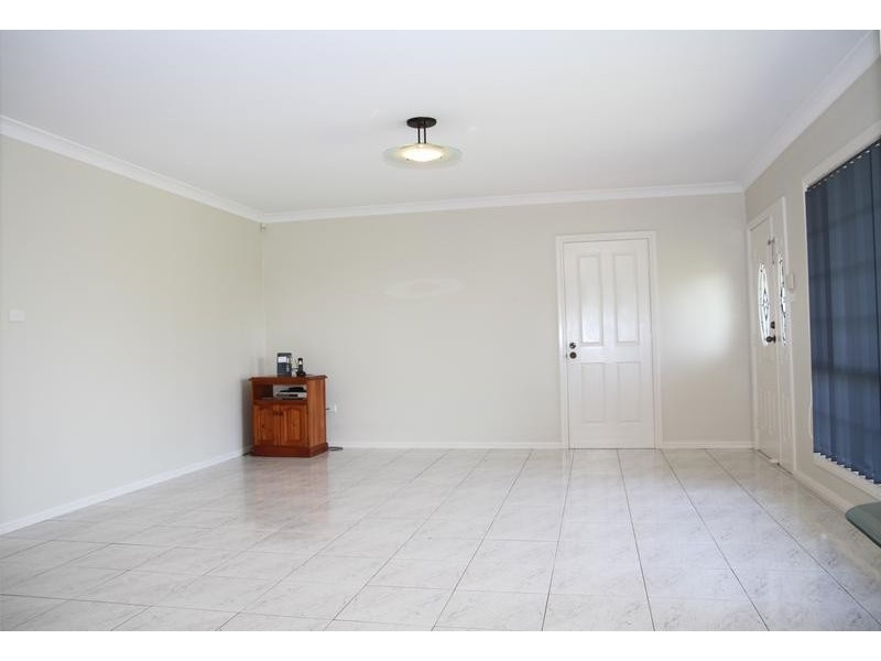 42 Ashcroft Avenue, Casula NSW 2170