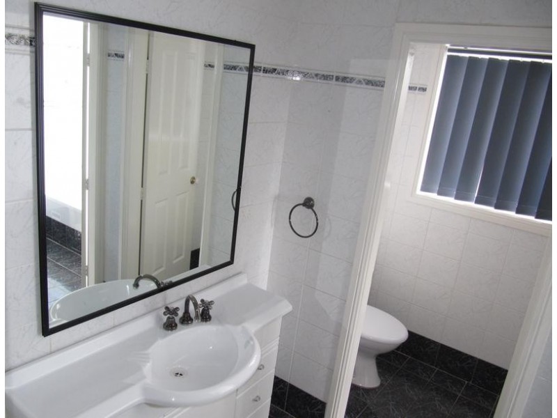 42 Ashcroft Avenue, Casula NSW 2170