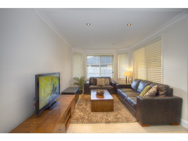 11 Hobler Ave, West Hoxton NSW 2171