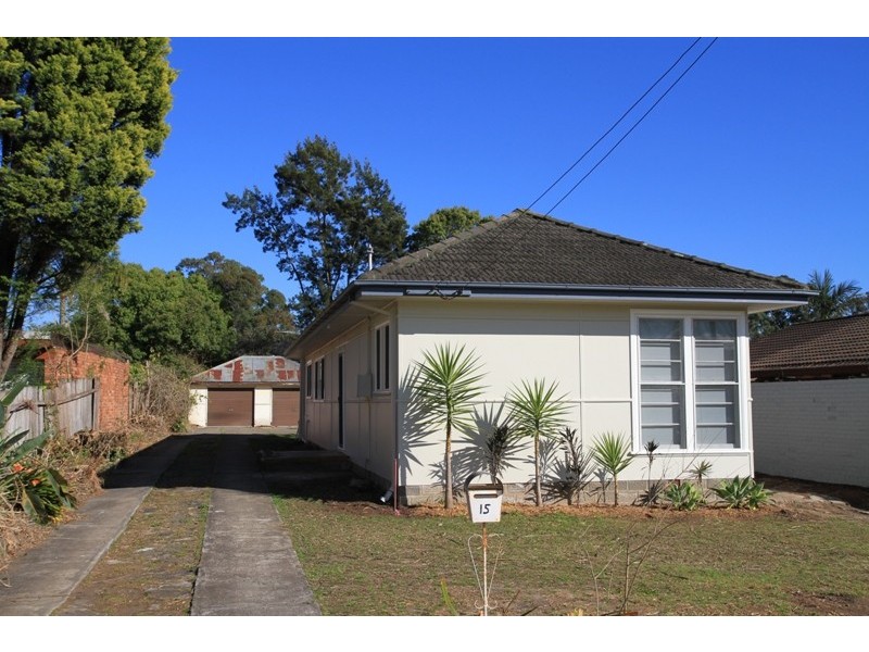 15 Canberra Avenue, Casula NSW 2170