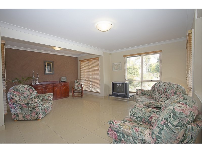 21 Carbine Close, Casula NSW 2170