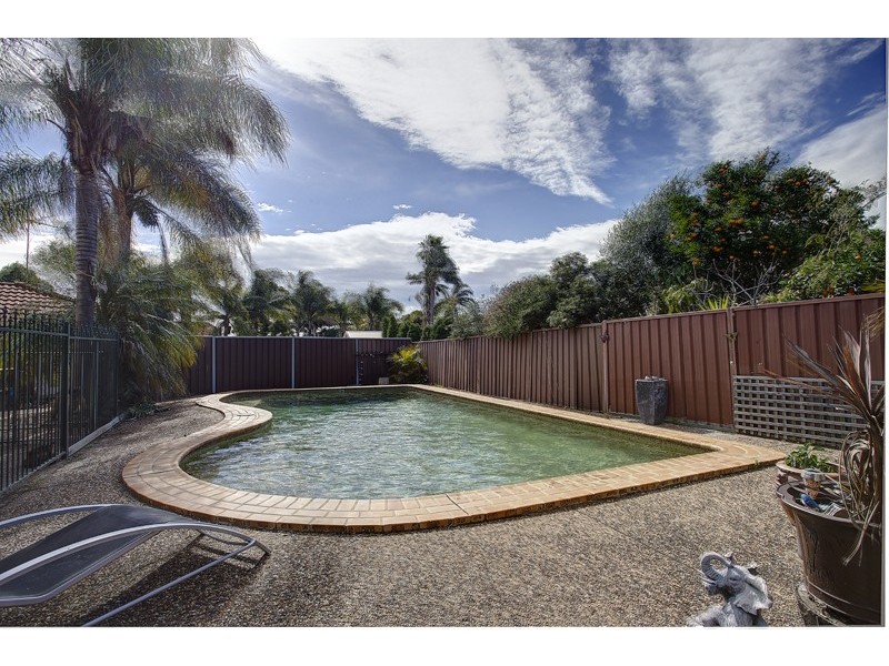 21 Carbine Close, Casula NSW 2170