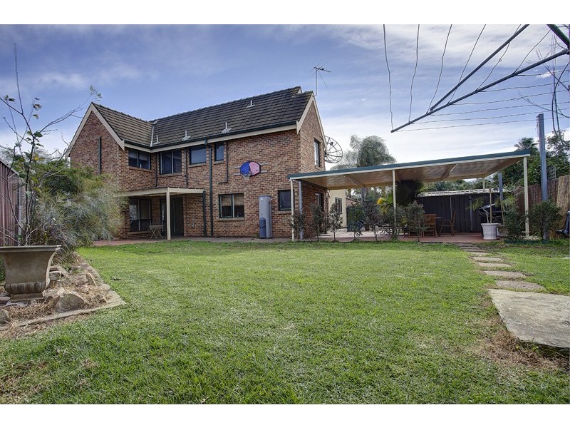 21 Carbine Close, Casula NSW 2170