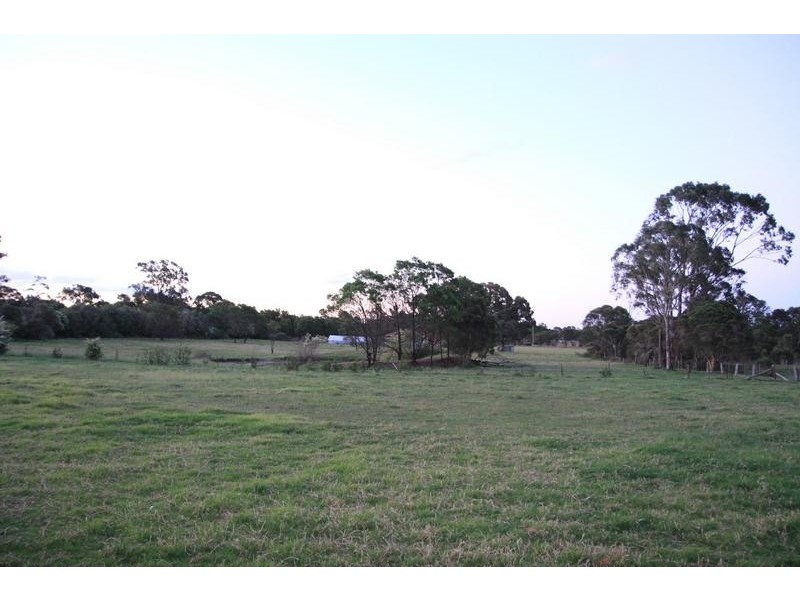 15 Reservoir Road, Bargo NSW 2574