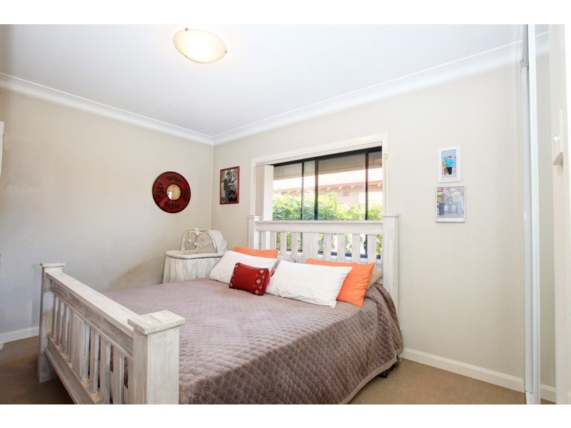 2/7 Farnham Avenue, Roselands NSW 2196
