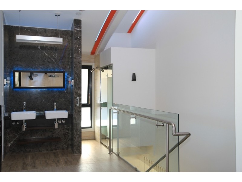 15 Woodlands Road, Liverpool NSW 2170