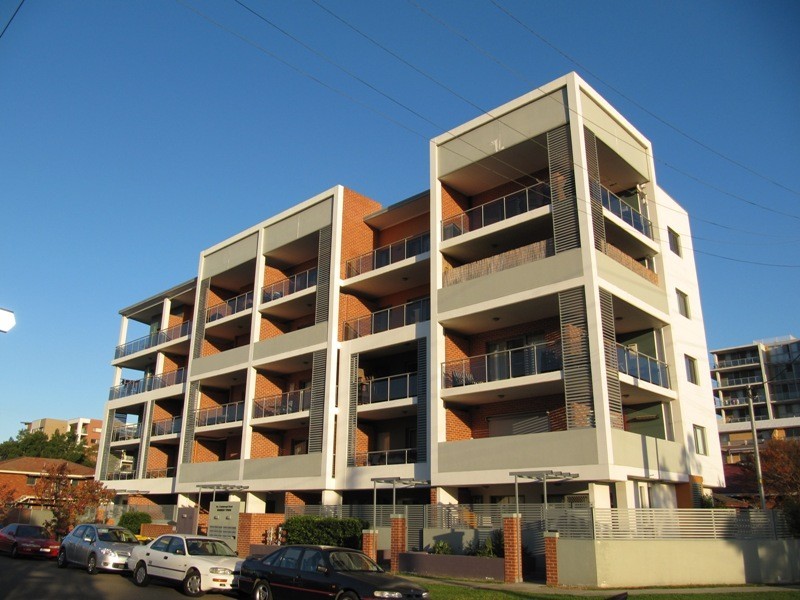 1/2 Castlereagh Street, Liverpool NSW 2170