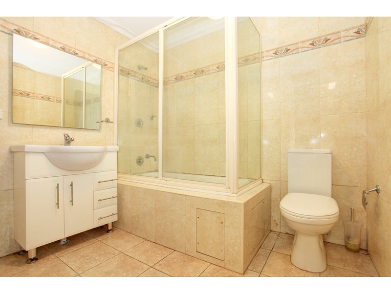 1/2 Castlereagh Street, Liverpool NSW 2170