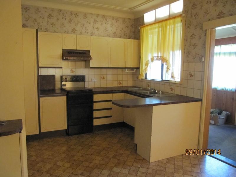 2 Woodlands Road, Liverpool NSW 2170