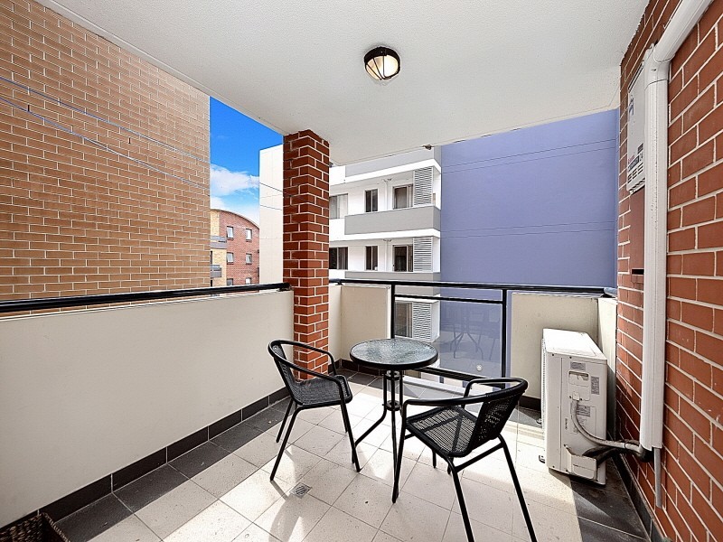 11/9-11 Bathurst, Liverpool NSW 2170