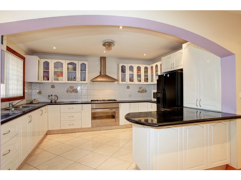 5 Maxwells Avenue, Ashcroft NSW 2168