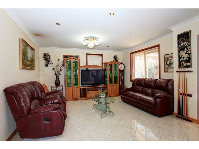 5 Maxwells Avenue, Ashcroft NSW 2168