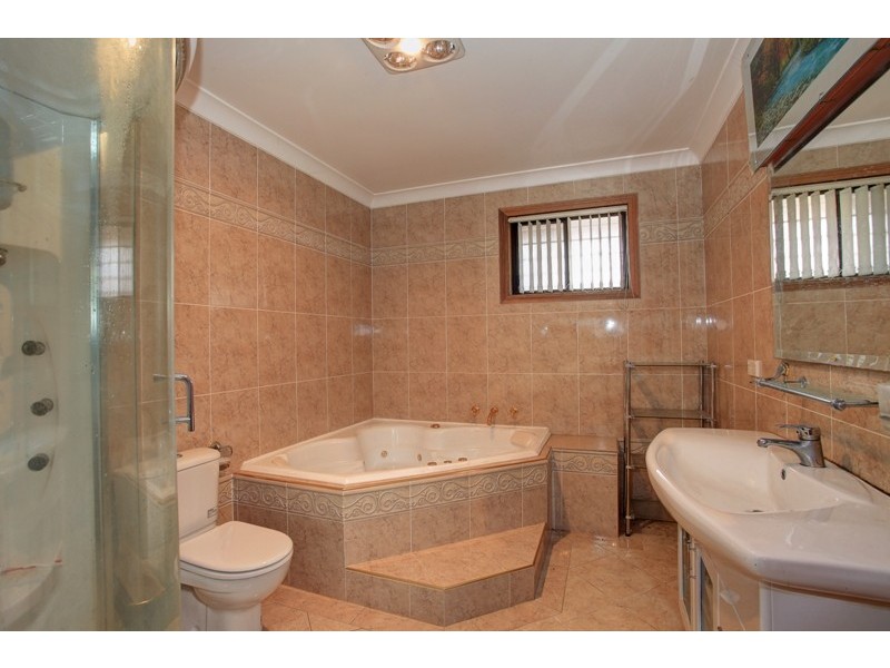 5 Maxwells Avenue, Ashcroft NSW 2168