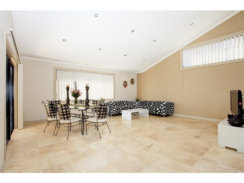 19 Central Avenue, Oran Park NSW 2570