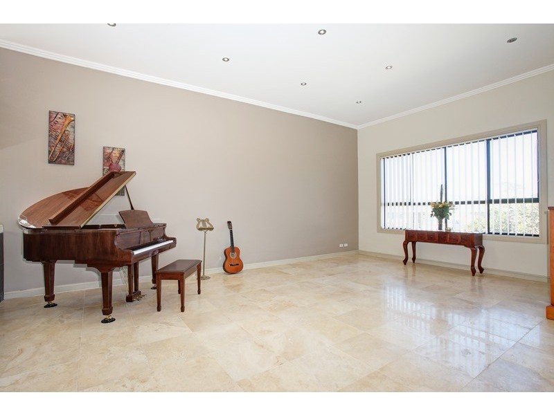 19 Central Avenue, Oran Park NSW 2570