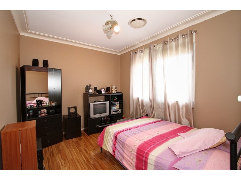 87 Flowerdale Road, Liverpool NSW 2170