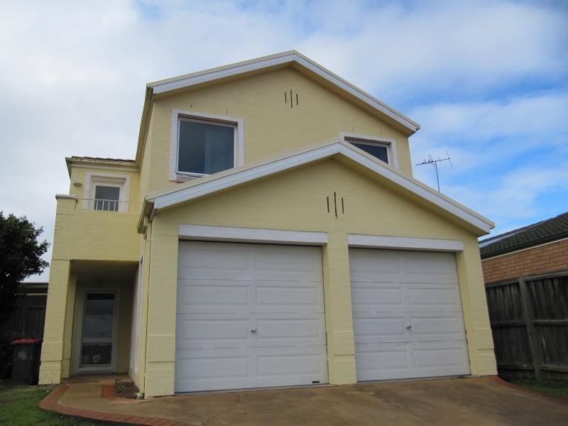 22 Chestnut Crescent, Prestons NSW 2170