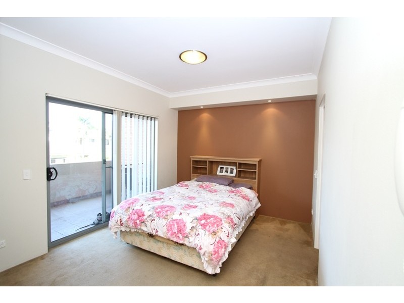 7/2 Castlereagh Street, Liverpool NSW 2170