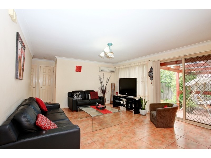 4 Gerroa Place, Prestons NSW 2170