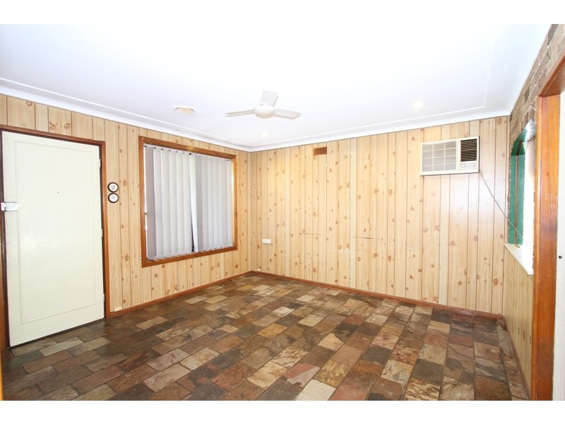 35 Guthega Crescent, Heckenberg NSW 2168