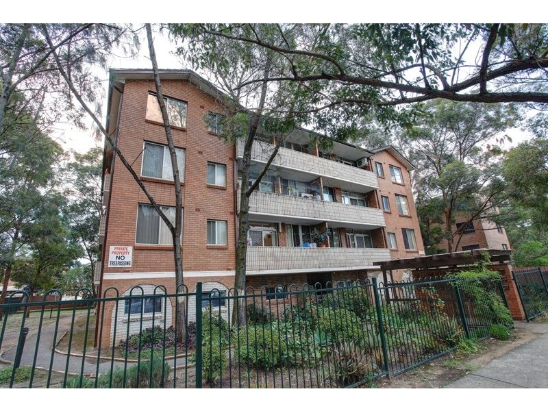 25/4 Beale Street, Liverpool NSW 2170