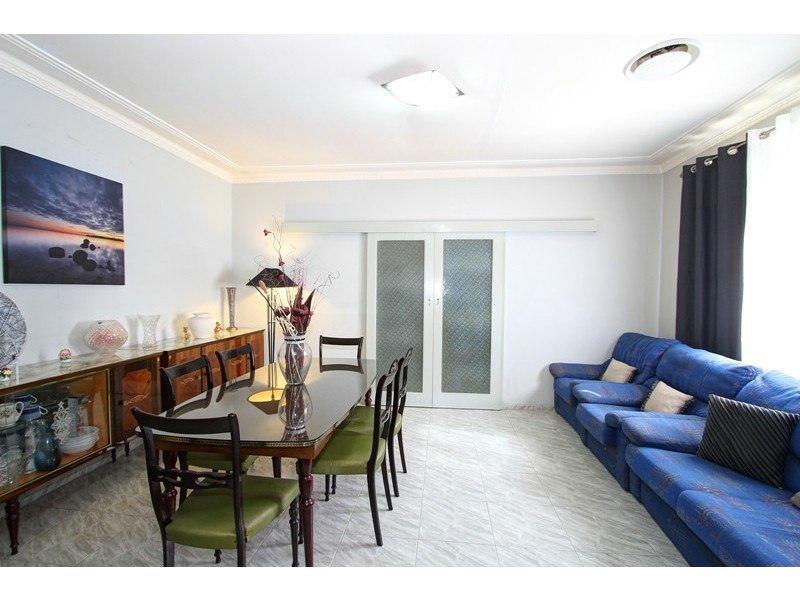 87 Flowerdale Road, Liverpool NSW 2170