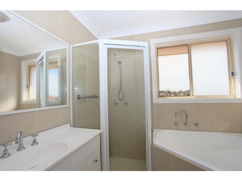 1/92 Kendall Drive, Casula NSW 2170