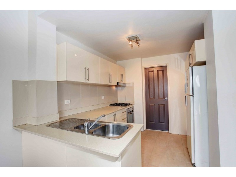 13/2 Castlereagh Street, Liverpool NSW 2170