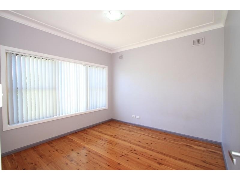 8 Vincent Avenue, Liverpool NSW 2170