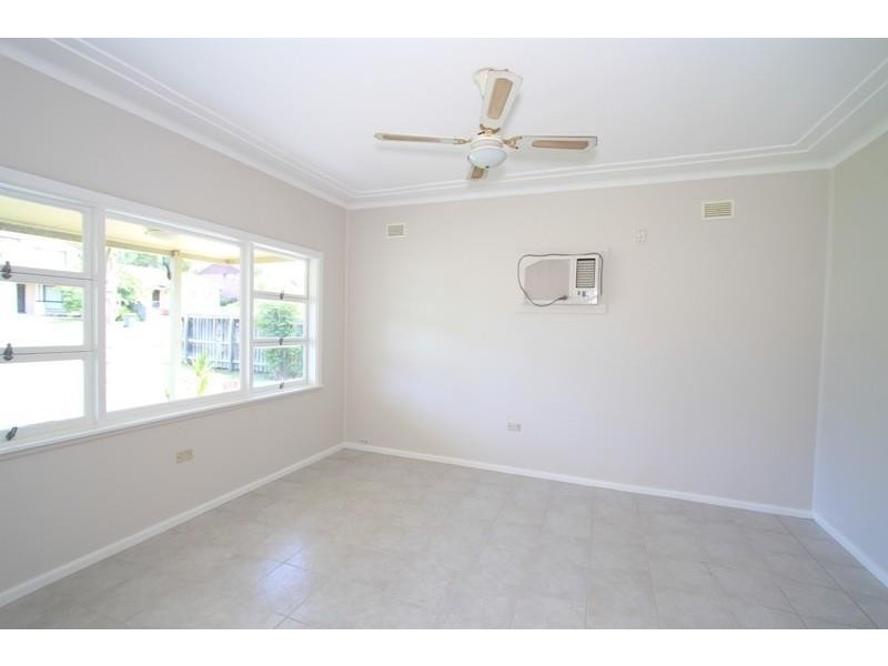 11 Blackwood Avenue, Casula NSW 2170