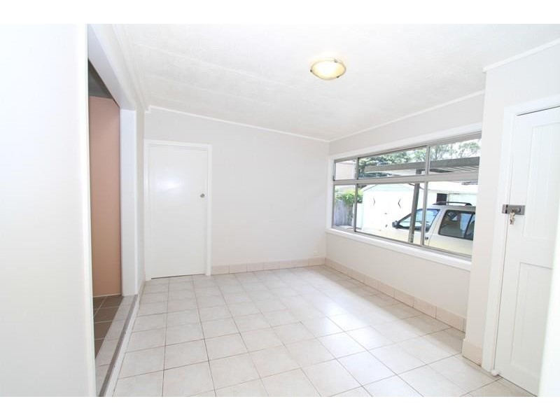 11 Blackwood Avenue, Casula NSW 2170