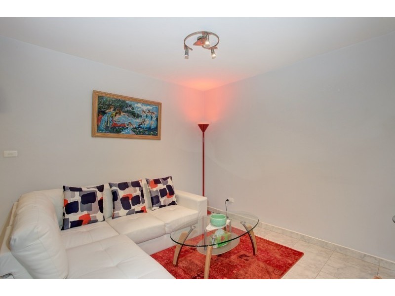 44/127 The Crescent, Fairfield NSW 2165