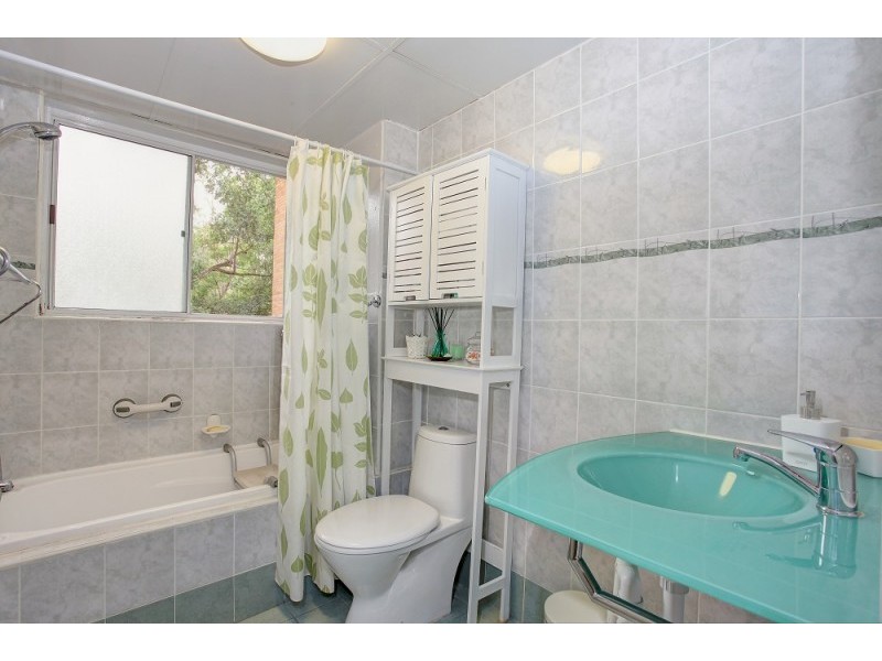 44/127 The Crescent, Fairfield NSW 2165