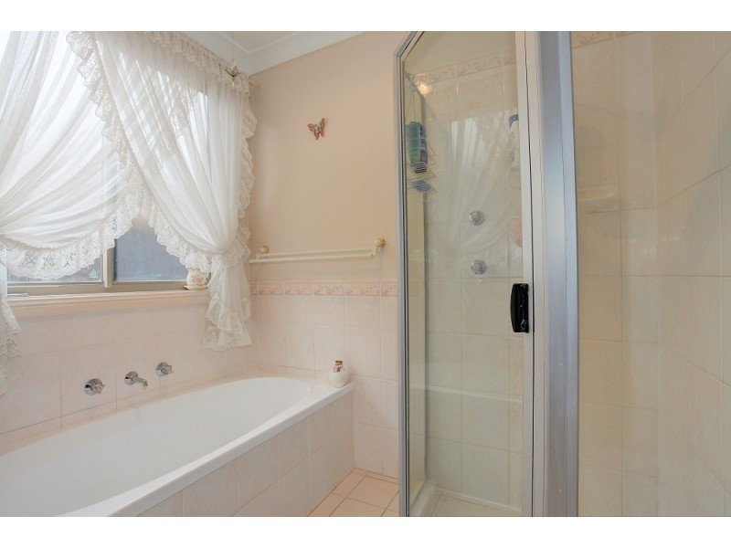 14 Bettong Place, St Helens Park NSW 2560