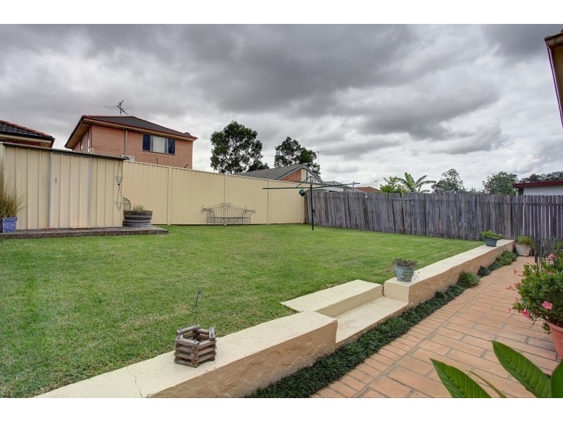 14 Bettong Place, St Helens Park NSW 2560