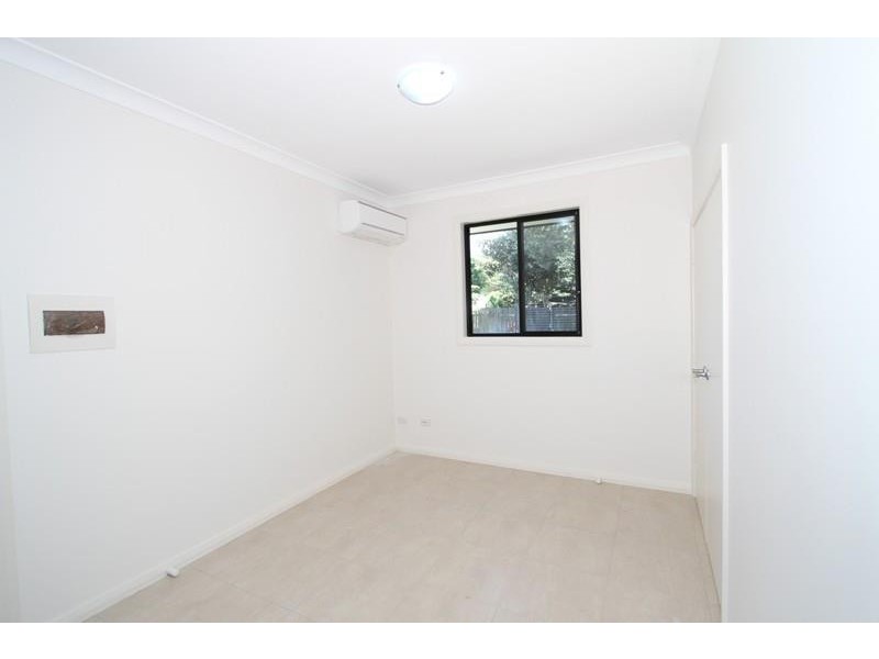 33a Nicholls Street, Warwick Farm NSW 2170