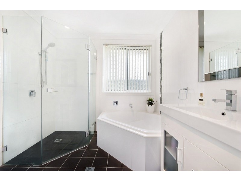 Macquarie Fields NSW 2564