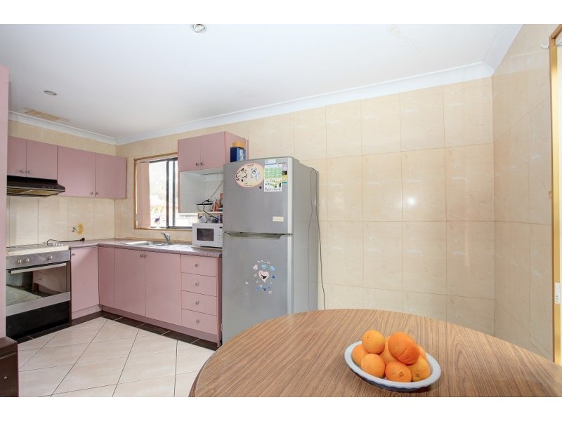 8 Isa Place, Cartwright NSW 2168
